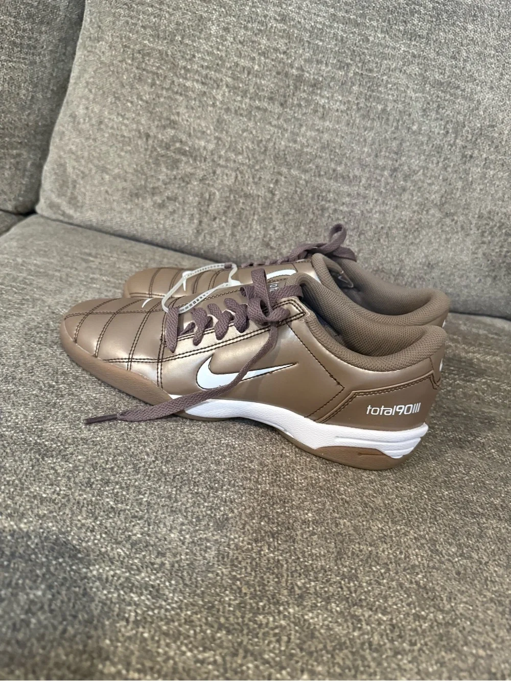 NEW Nike Bronze and White Total90 II Indoor Soccer Shoes size 8